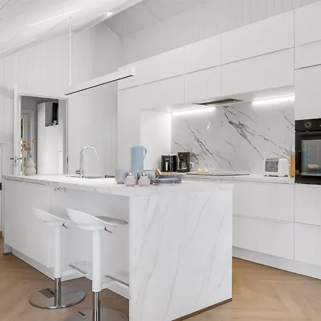 Feriehus Tameran - From The Sea By Interhome *